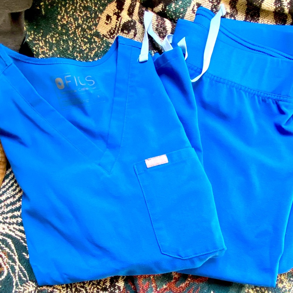 Figs size small set light blue